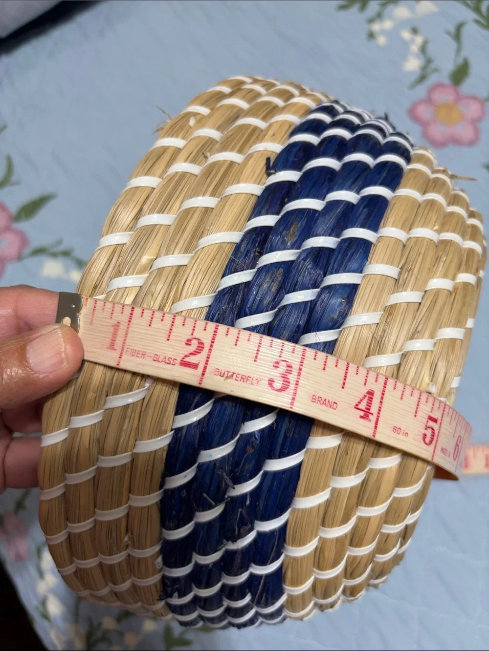 Precious Heavy Sturdy Round Deep Unbranded Blue & Tan basket PreOwned